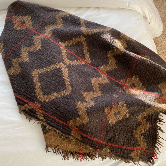 Aritzia wilfred blanket scarf - Picture 2 of 3